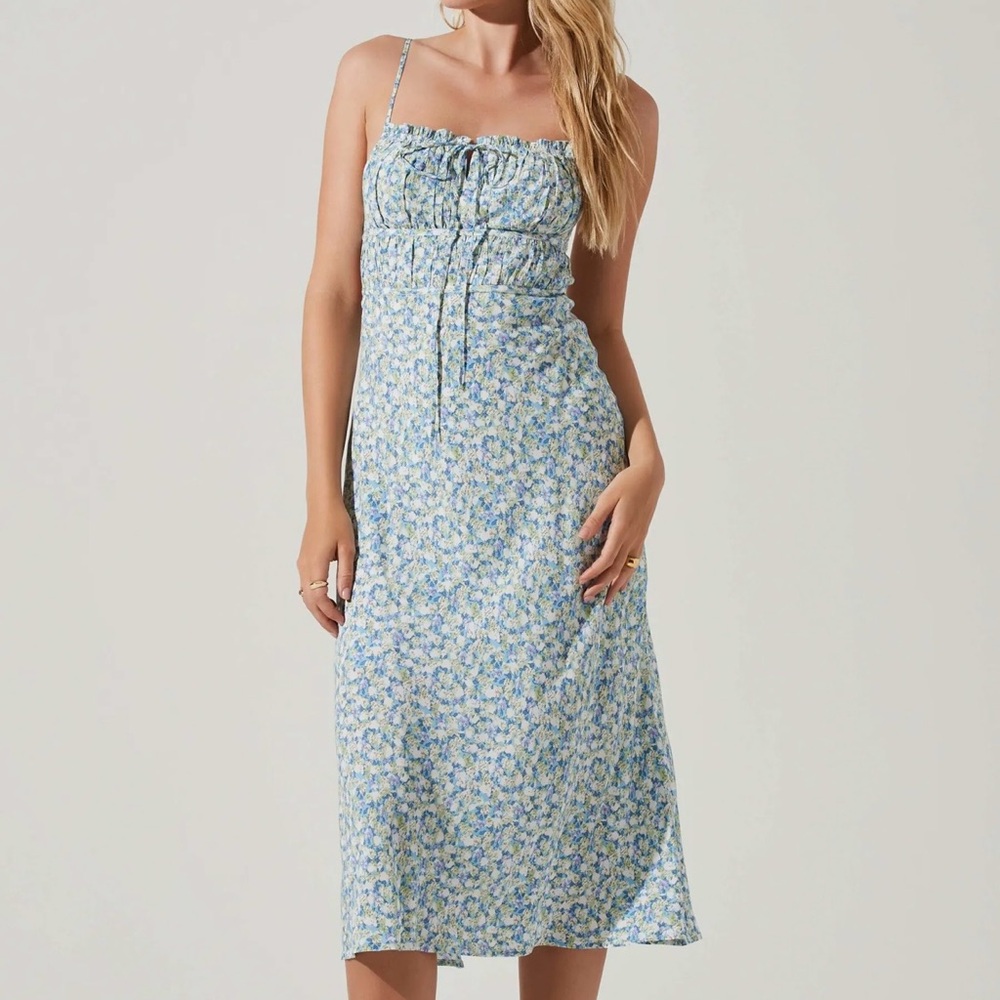 ASTR the label Blue Maritza Smocked Floral Midi Dress, Size Small